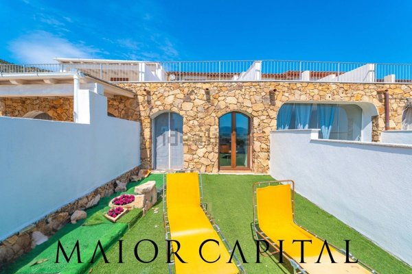 casa indipendente in vendita a San Teodoro(SS) in zona Lu Fraili