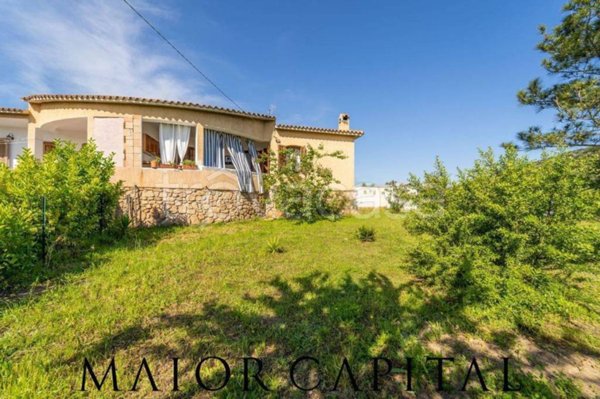 casa indipendente in vendita a San Teodoro(SS) in zona La Cinta