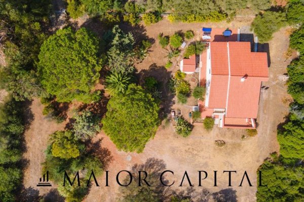 casa indipendente in vendita a San Teodoro(SS)