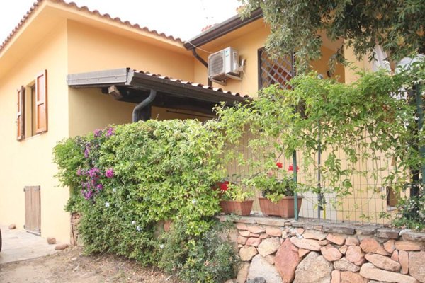 appartamento in vendita a San Teodoro(SS) in zona Monte Petrosu