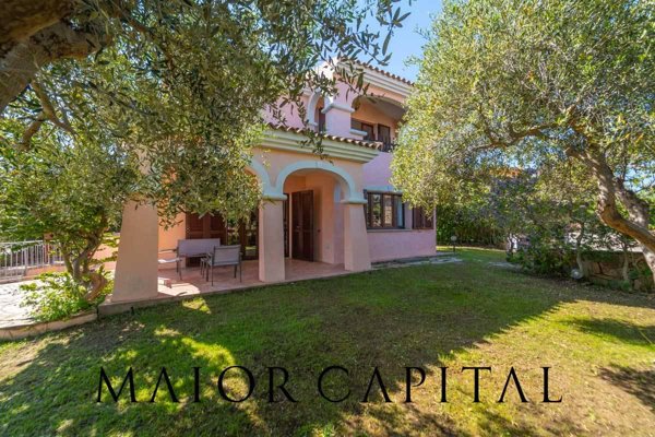 casa indipendente in vendita a San Teodoro(SS) in zona Lu Impostu