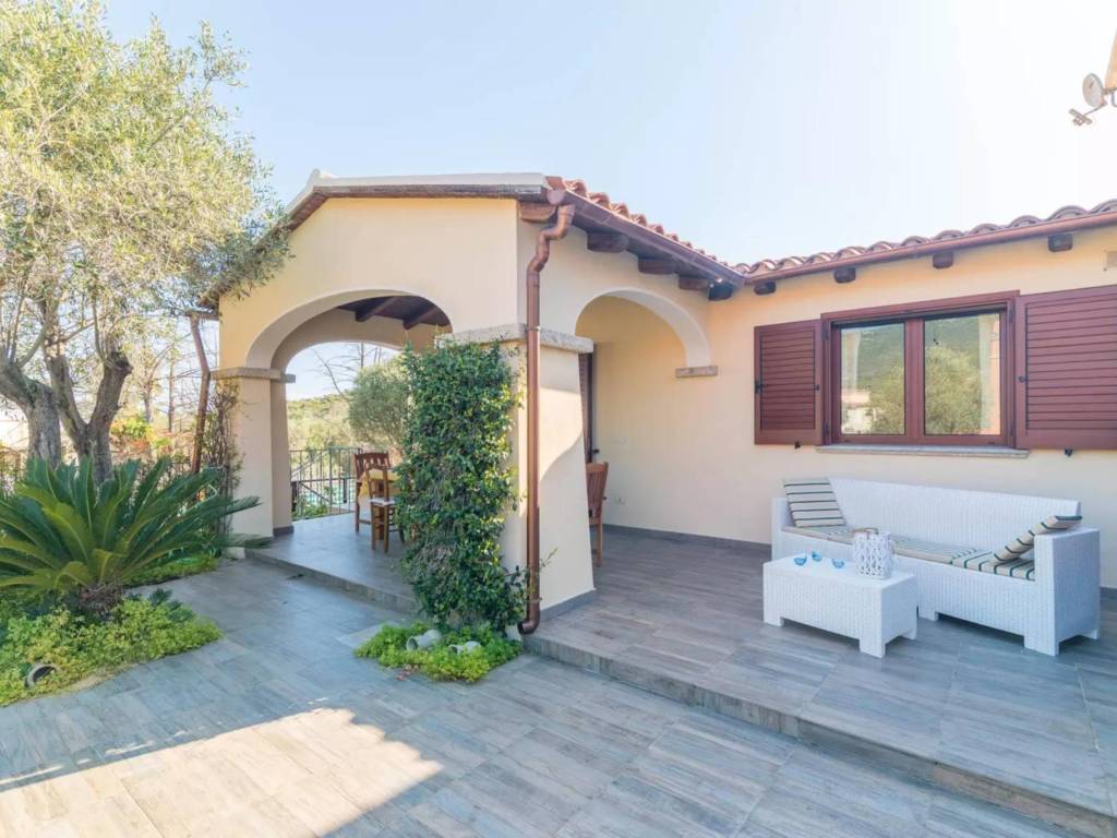 casa indipendente in vendita a San Teodoro(SS) in zona Buddittogliu Straulas