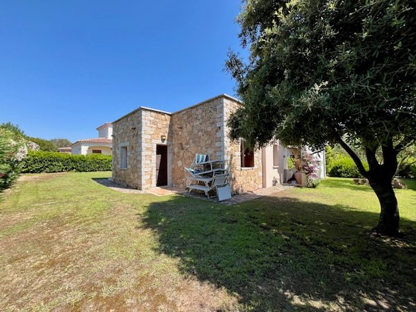 casa indipendente in vendita a San Teodoro(SS) in zona Monte Petrosu