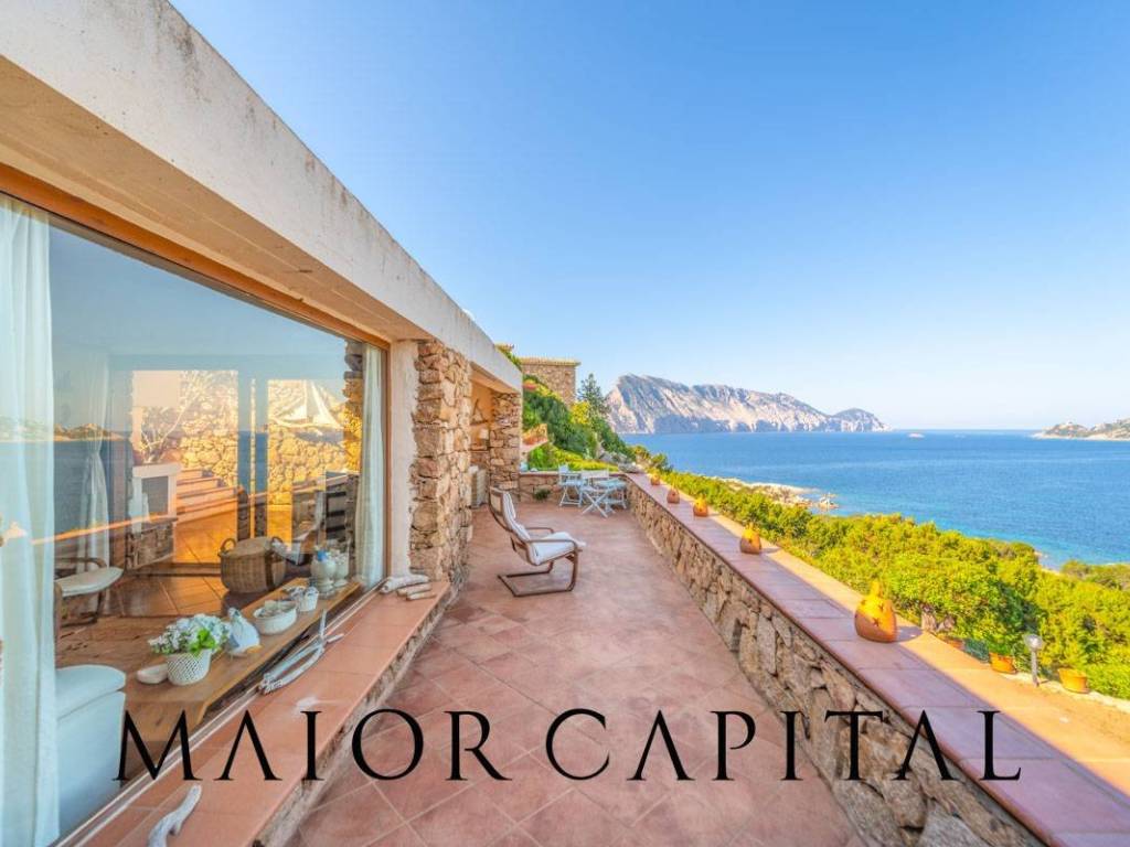 casa indipendente in vendita a San Teodoro(SS) in zona Monte Petrosu