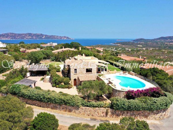 casa indipendente in vendita a San Teodoro(SS) in zona Monte Petrosu