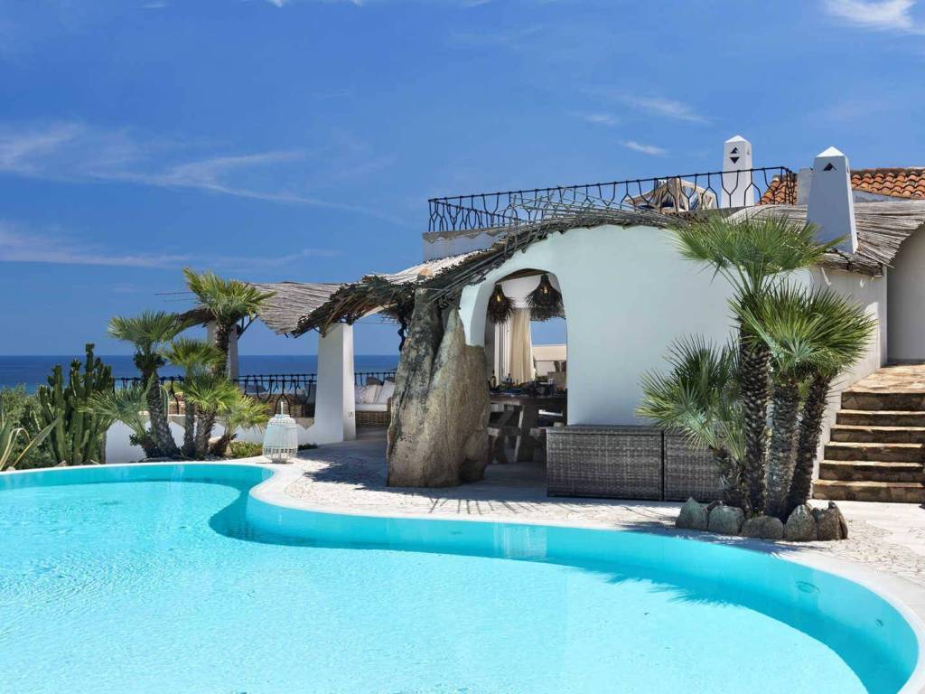 casa indipendente in vendita a San Teodoro(SS) in zona Costa Caddu