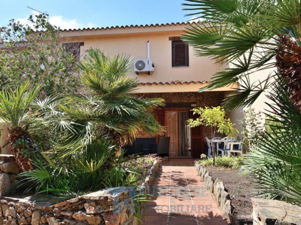 casa indipendente in vendita a San Teodoro(SS)