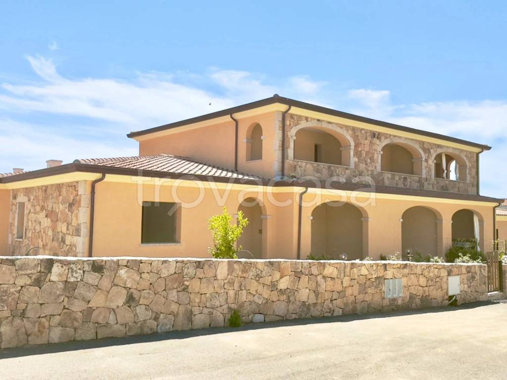 casa indipendente in vendita a San Teodoro(SS) in zona Monte Petrosu