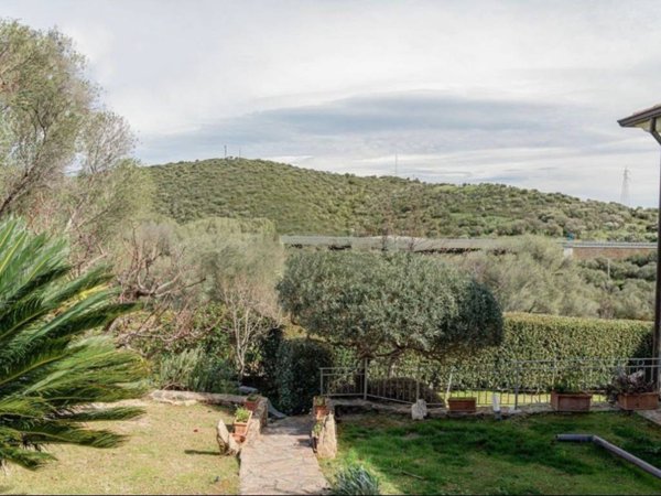 casa indipendente in vendita a San Teodoro(SS)