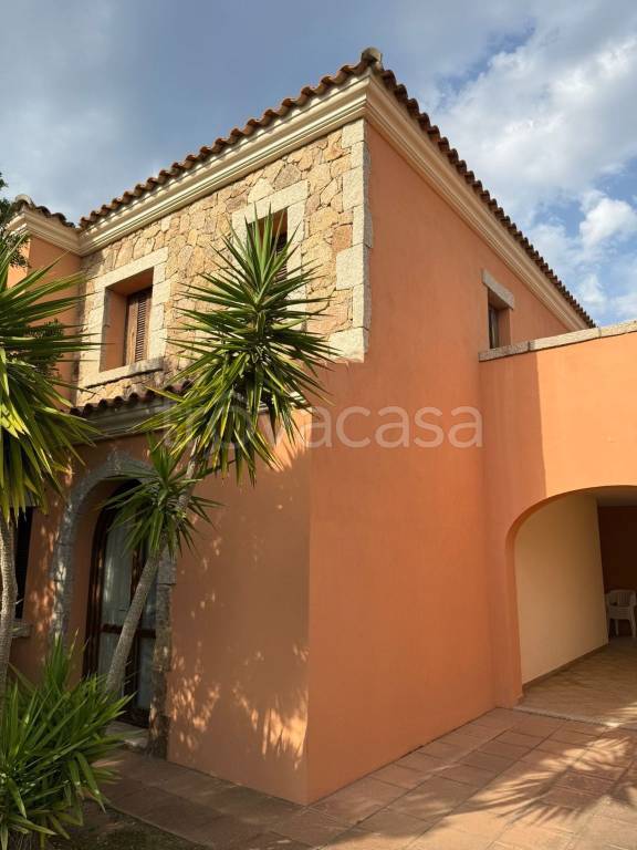 casa indipendente in vendita a San Teodoro(SS) in zona Lu Impostu