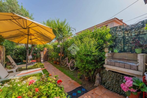 casa indipendente in vendita a San Teodoro(SS) in zona San Teodoro centro