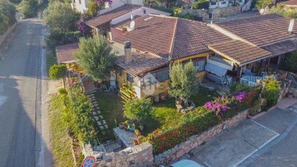 casa indipendente in vendita a San Teodoro(SS) in zona Lu Fraili