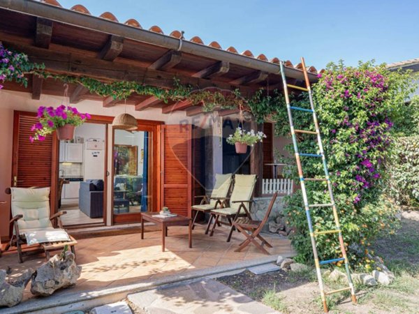 appartamento in vendita a San Teodoro(SS) in zona Monte Petrosu