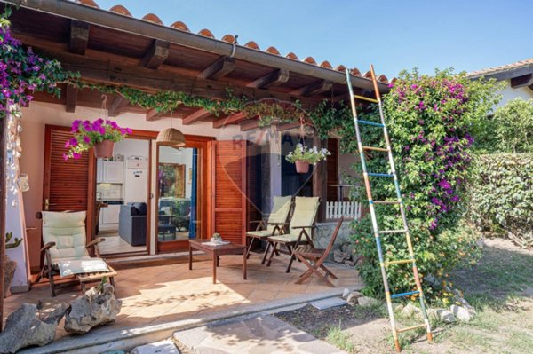 appartamento in vendita a San Teodoro(SS) in zona Monte Petrosu