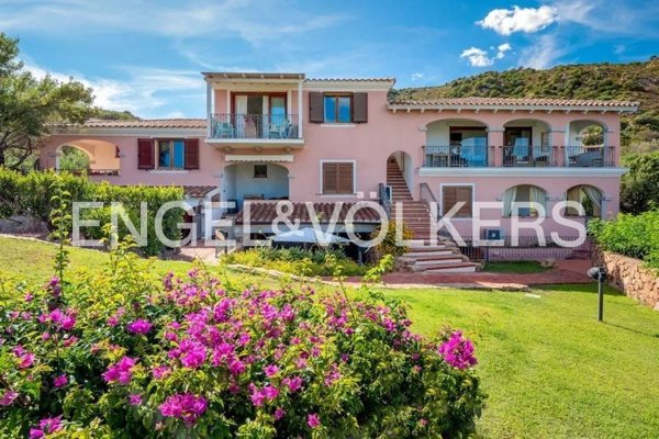 casa indipendente in vendita a San Teodoro(SS)