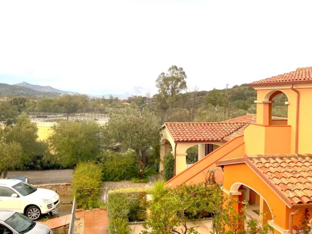 casa indipendente in vendita a San Teodoro(SS) in zona La Cinta
