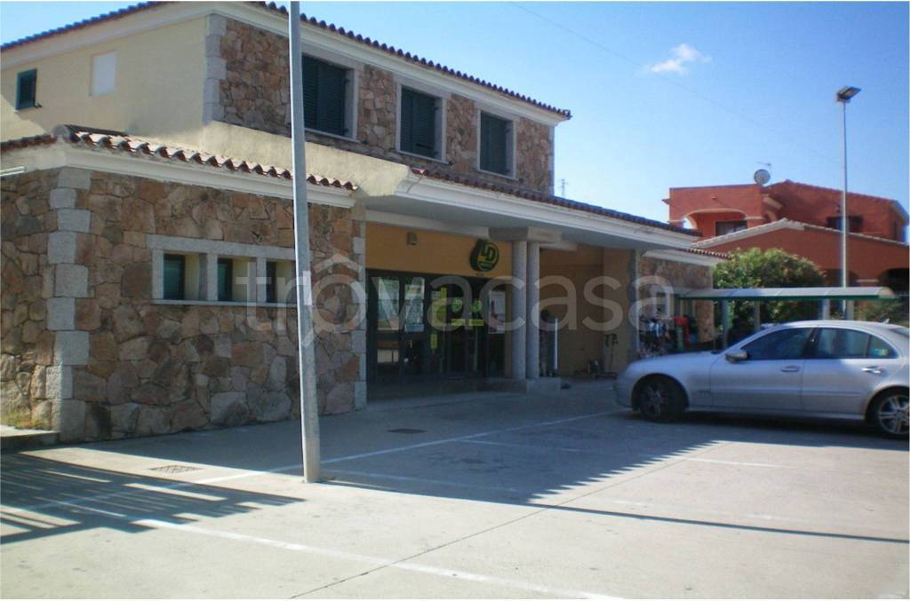 locale commerciale in vendita a San Teodoro(SS) in zona Buddittogliu Straulas