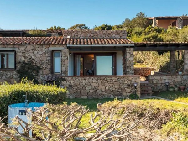 casa indipendente in vendita a San Teodoro(SS)