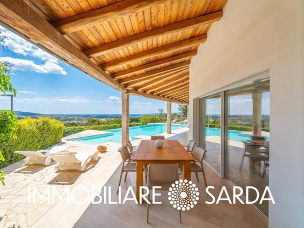 casa indipendente in vendita a San Teodoro(SS) in zona Monte Petrosu