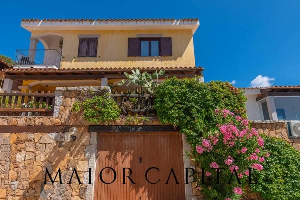 casa indipendente in vendita a San Teodoro(SS) in zona Lu Impostu