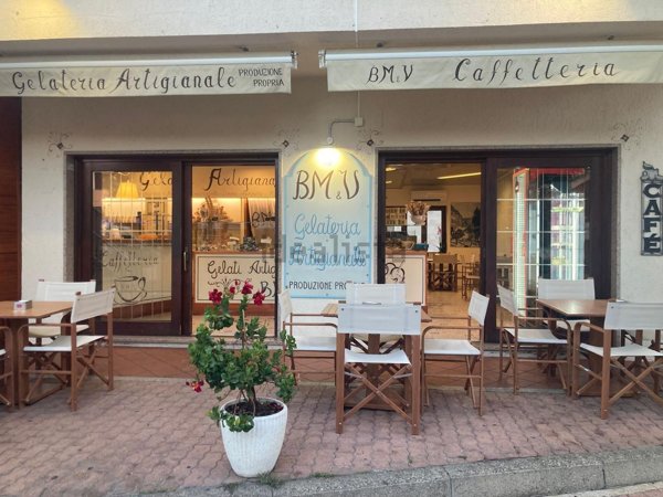 locale commerciale in vendita a San Teodoro(SS) in zona San Teodoro centro