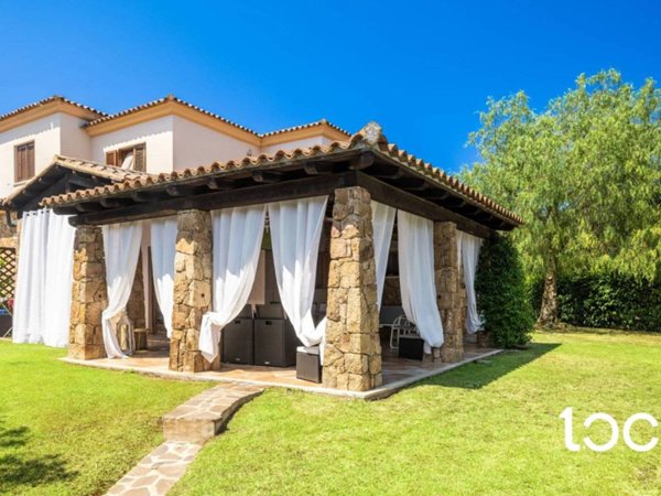 casa indipendente in vendita a San Teodoro(SS) in zona Monte Petrosu