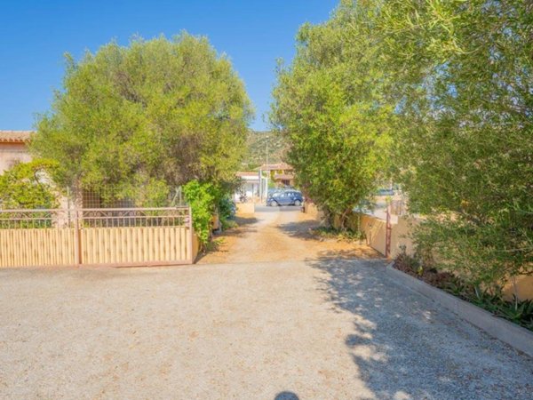appartamento in vendita a San Teodoro(SS) in zona Lu Fraili
