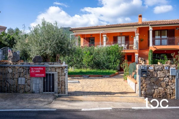 casa indipendente in vendita a San Teodoro(SS) in zona Buddittogliu Straulas