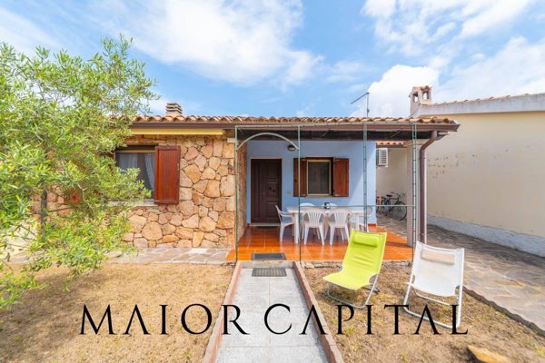 casa indipendente in vendita a San Teodoro(SS) in zona Suaredda / La Traversa