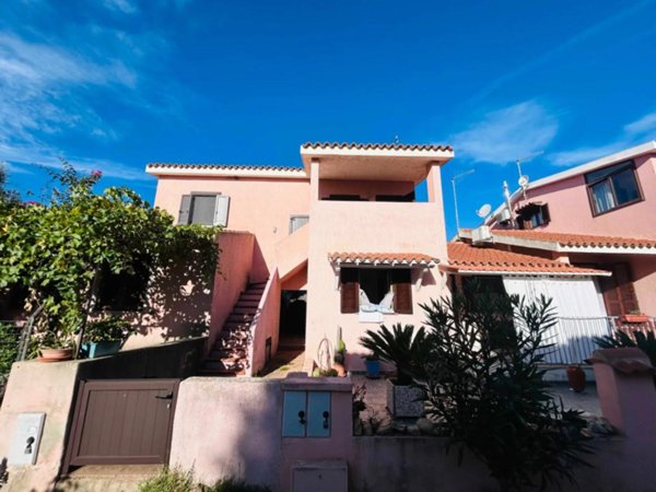 appartamento in vendita a San Teodoro(SS) in zona Lu Fraili