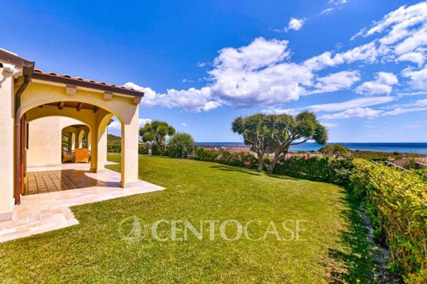 casa indipendente in vendita a San Teodoro(SS) in zona Costa Caddu
