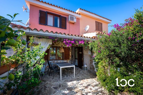casa indipendente in vendita a San Teodoro(SS) in zona Lu Impostu