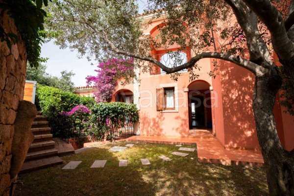 casa indipendente in vendita a San Teodoro(SS) in zona La Cinta