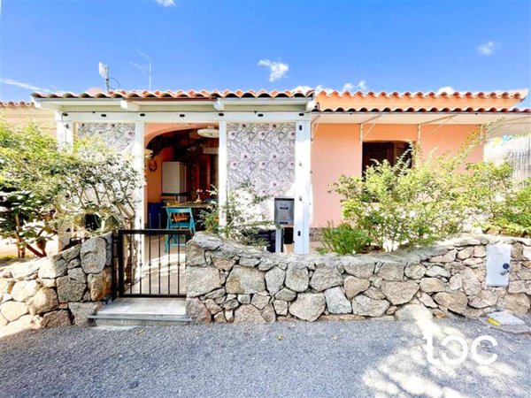 casa indipendente in vendita a San Teodoro(SS) in zona Monte Petrosu