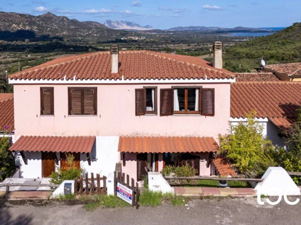 casa indipendente in vendita a San Teodoro(SS) in zona Lu Lioni