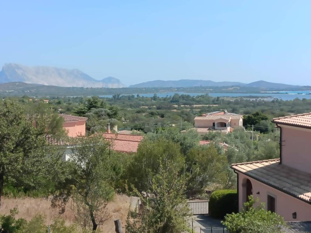 casa indipendente in vendita a San Teodoro(SS) in zona Suaredda / La Traversa