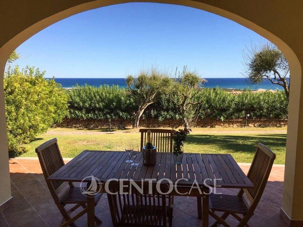 casa indipendente in vendita a San Teodoro(SS) in zona Costa Caddu