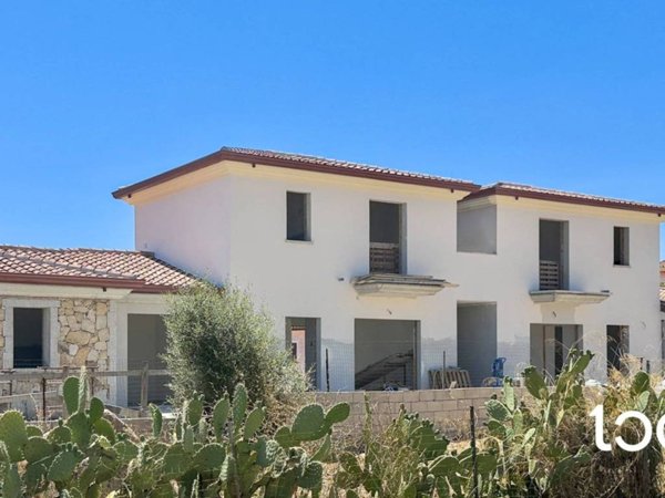 casa indipendente in vendita a San Teodoro(SS) in zona Monte Petrosu