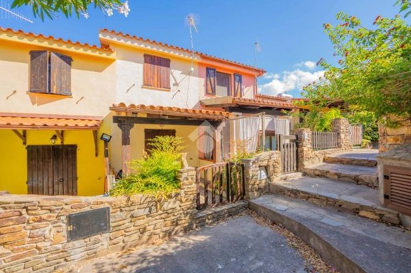 casa indipendente in vendita a San Teodoro(SS) in zona San Teodoro centro