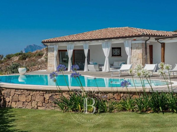 casa indipendente in vendita a San Teodoro(SS) in zona Capo Coda Cavallo