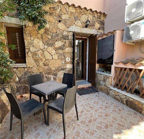 casa indipendente in vendita a San Teodoro(SS) in zona Lu Fraili