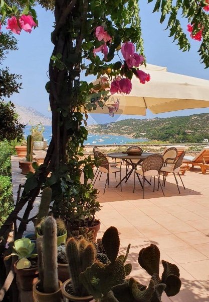 casa indipendente in vendita a San Teodoro(SS) in zona Monte Petrosu