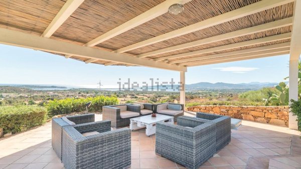 casa indipendente in vendita a San Teodoro(SS)