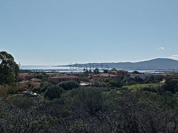 casa indipendente in vendita a San Teodoro(SS) in zona Lu Fraili