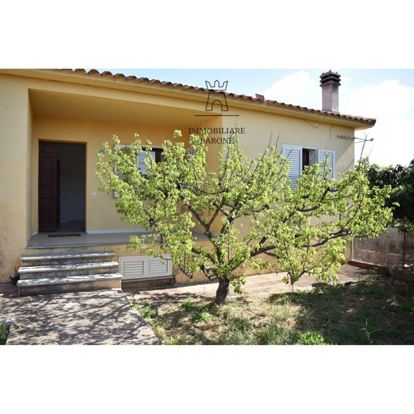 casa indipendente in vendita a San Teodoro(SS)