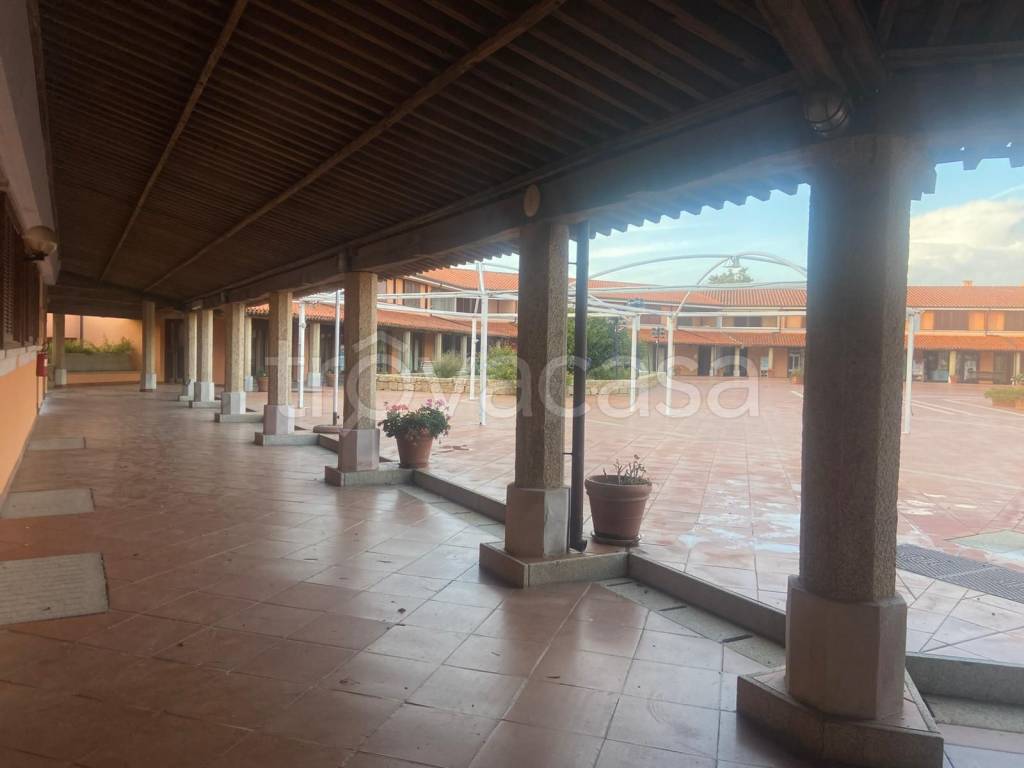 negozio in vendita a San Teodoro(SS) in zona Capo Coda Cavallo