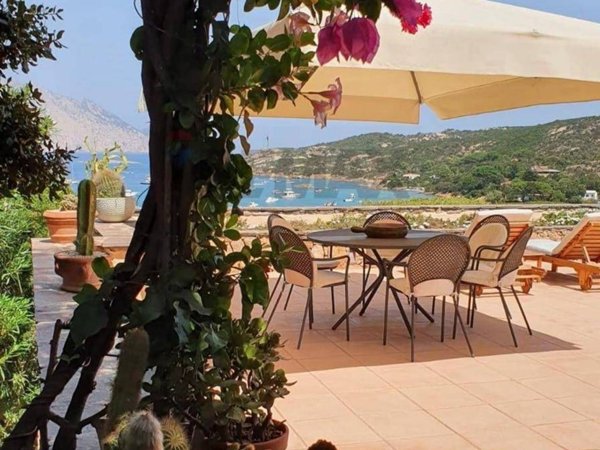 casa indipendente in vendita a San Teodoro(SS) in zona Monte Petrosu