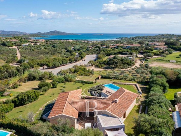 casa indipendente in vendita a San Teodoro(SS)