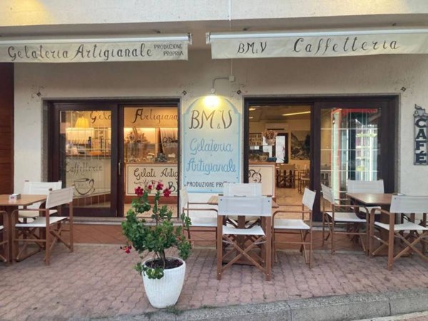 negozio in vendita a San Teodoro(SS) in zona San Teodoro centro