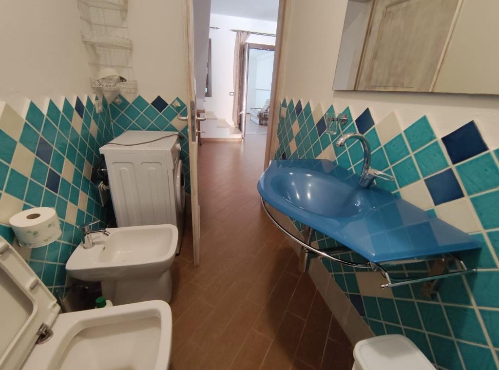 casa indipendente in vendita a San Teodoro(SS) in zona Lu Fraili